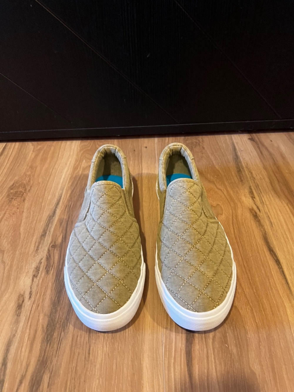 Blowfish Malibu-Tan Quilted Slip On-Size 8.5
